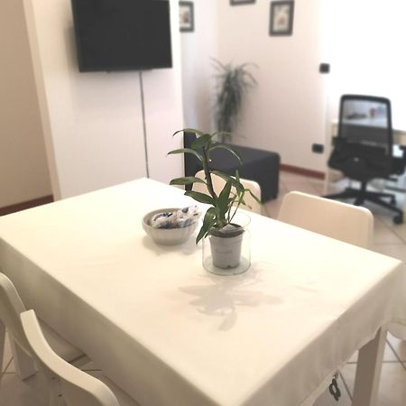 Holiday Apartment - Brescia Centro - Parcheggio Privato Eksteriør billede
