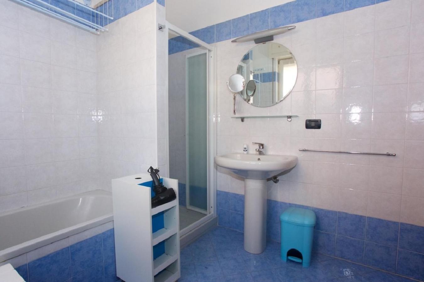 Holiday Apartment - Brescia Centro - Parcheggio Privato Eksteriør billede